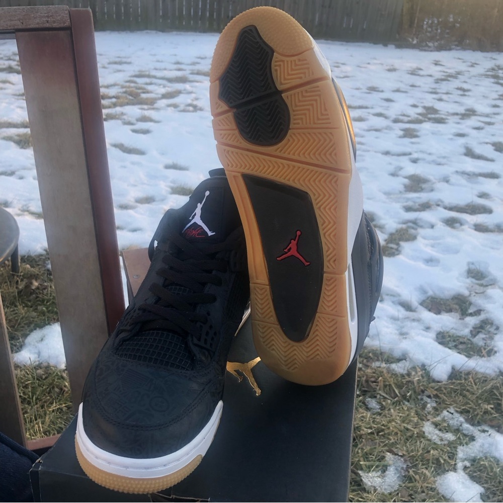 Jordan 4 laser